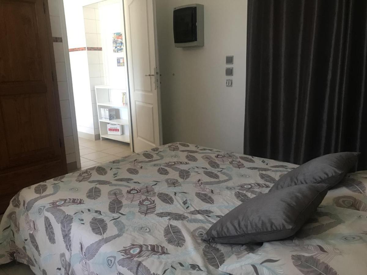 Les Gites Des Noyerettes Besayes Dış mekan fotoğraf